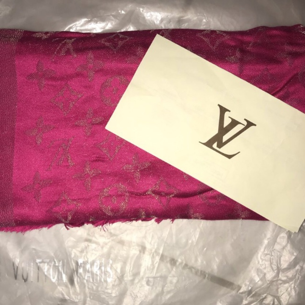 LOUIS VUITTON MONOGRAM SHINE SHAWL SCARF